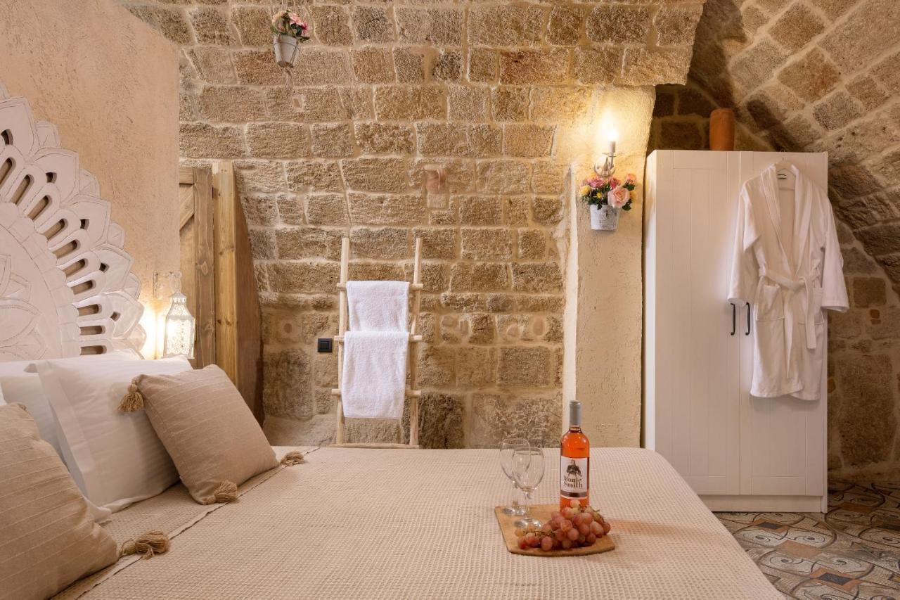 Stone Cave Suite Rhodes City ภายนอก รูปภาพ